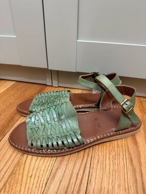 Sz 9 Huarache Like Green Woven Ankle-Strap Sandals Vintage Boho Retro Casual